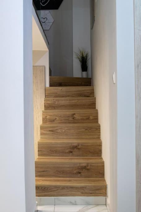 * Ck Modern Loft Near Seaside * Apartment Tesalonika Bagian luar foto