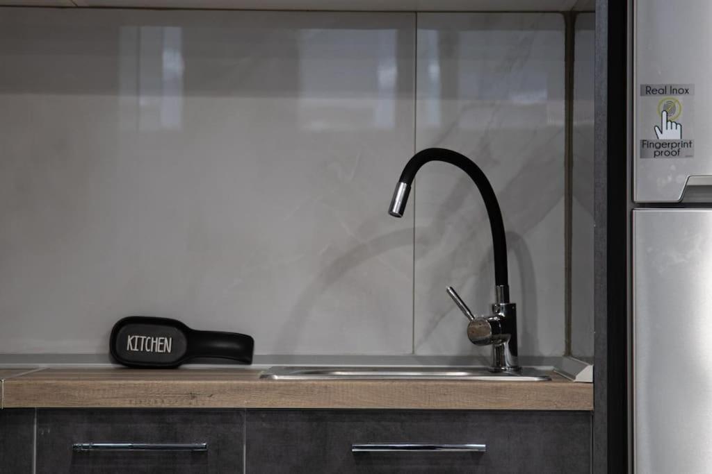 * Ck Modern Loft Near Seaside * Apartment Tesalonika Bagian luar foto