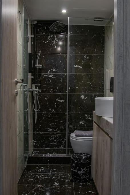 * Ck Modern Loft Near Seaside * Apartment Tesalonika Bagian luar foto